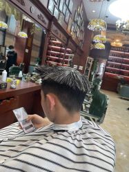 -尼特斯男士发型馆