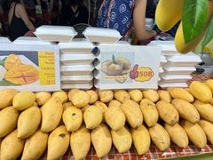 -芒果糯米饭摊子