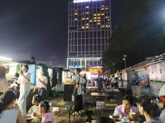 -大学城夜市