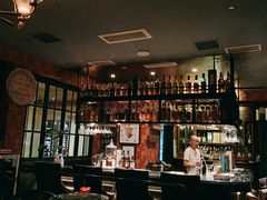 -DM Distiller & Mixologist Whisky Cocktail Bar
