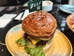 -DEEP·深美式餐吧(五棵松华熙LIVE店)