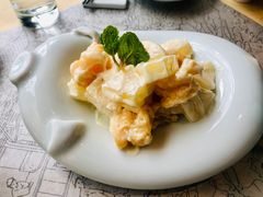 凤梨虾球-穹六人间 people 6(岳阳路店)