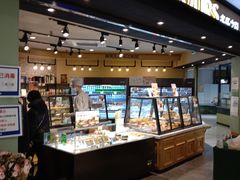 面包甜点陈列柜-多乐之日(和平伊势丹店)