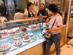 -花花卷卷·鲜食蛋糕(静安久光百货店)
