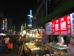 -六合夜市