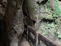 -龙水峡地缝景区