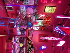 -BIG PINK大粉娃娃机主题馆(圆融星座店)