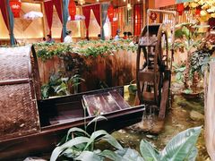 -老滇山寨•云南特色菜•地方菜•民族风情歌舞表演(金碧店)