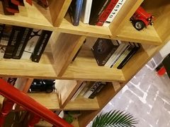 -HIGH FIVE哈福手工汉堡(桂林路店)