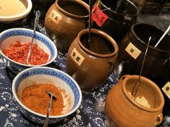 自助调料区-烂摊摊火锅集市(河北总店)