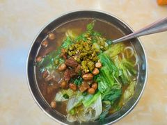 -卓雅桂林米粉