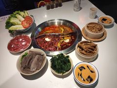 -卤校长重庆火锅(国兴店)