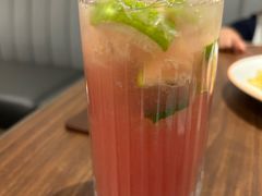 -港丽餐厅(正大店)