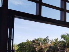 -亚龙湾喜来登·美景台大堂吧