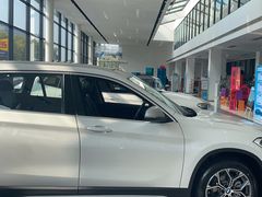 -上海宝信宝马4S店