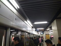 -陆家浜路(地铁站)