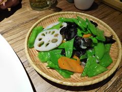 -平娃三宝烧烤·面食(南小街店)