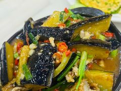 -覃记海鲜美食餐厅