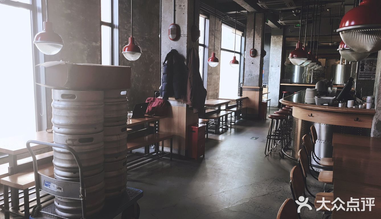 在悠航鲜啤品味屡获殊荣的明星薯条汉堡 