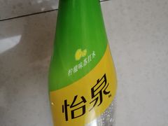 怡泉气泡水-津津乐乐