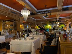 大堂-火车头法国西餐厅