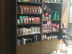 零售区-星巴克臻选(成都环球乐天店)