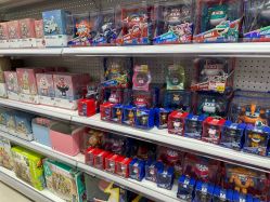 -玩动奇季品牌玩具超市
