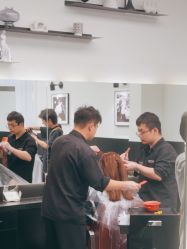 -侨治发型