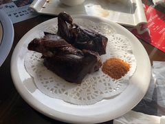 黄泥烧鸽-东口码头·烧鸽子·鱼头泡饼·地方菜(金鹰悦城店)