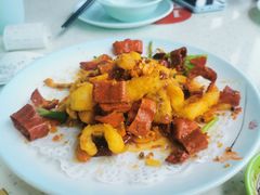 -巧克力渔家.小船海鲜胶东菜(万平口店)