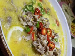 酸湯肥牛-醉英雄四川料理(国贸店)