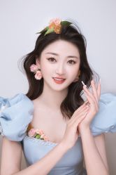 -洋洋婚纱品牌集合店