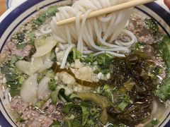 -云阿蛮云南生烫牛肉米线(奉贤路店)