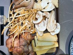 -楠小云·云南鲜菌·鲜牛自助火锅(九眼桥店)