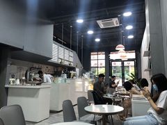 -ADO KAFE(大学城店)