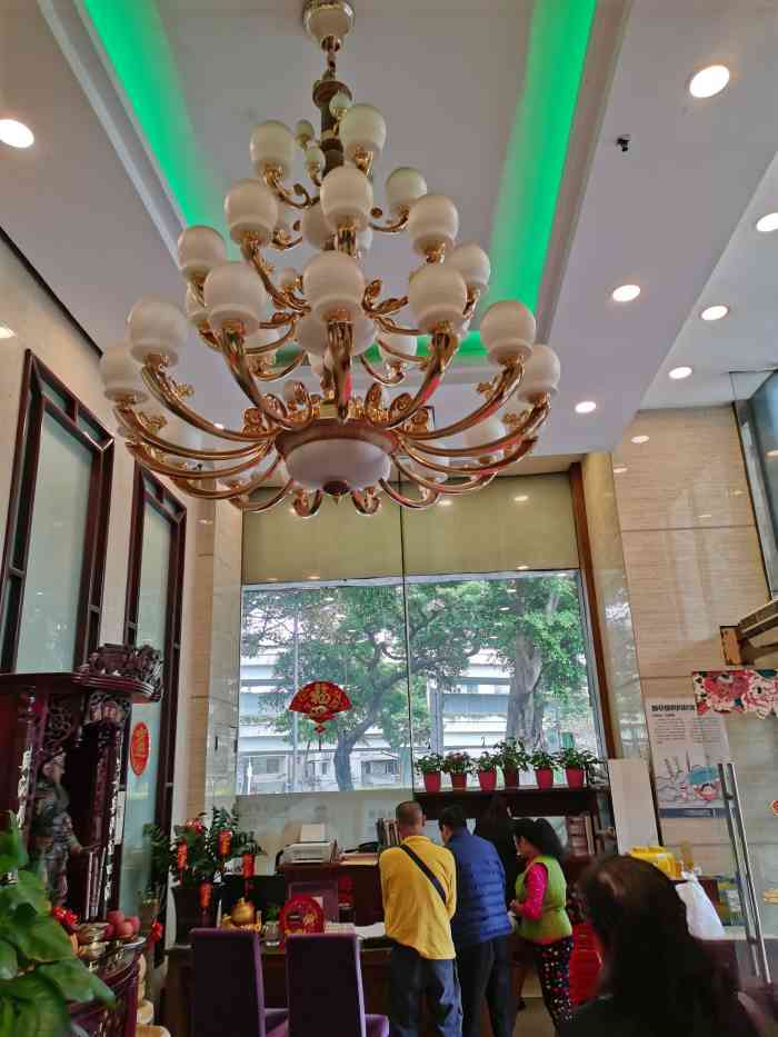海宝酒家(中山四路店)-"不错,开了多年了,服务一直不错,出品也好.