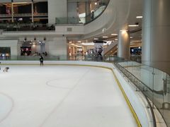 -冰纷万象滑冰场(深圳万象城店)