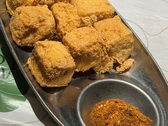 炸臭豆腐-巴厘龙虾·榜首油焖大虾(音乐学院·沿江酒馆店)
