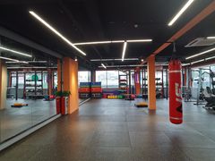 器械区-佳禾健身(三元里店)