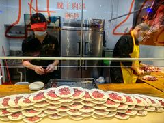 -名门潮牛·鲜牛肉海鲜火锅.烧烤自助餐厅(诚丰广场店)