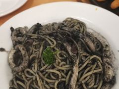 墨鱼汁捞意粉-萨莉亚意式餐厅(深圳北站店)