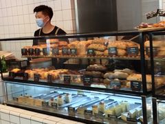 面包甜点陈列柜-81BAKERY(大学路店)