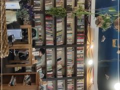 -房角石咖啡与书(吉大南校店)