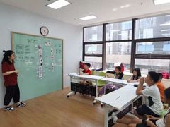 -i2青少儿英语(爱加星悦荟店)