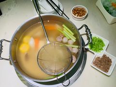 -左庭右院鲜牛肉火锅(浦江欢乐颂店)