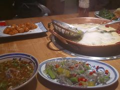 -洱火云南酸菜牛肉火锅(石景山当代商城店)