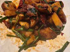 -隔壁老王·家常云南菜(花巷店)