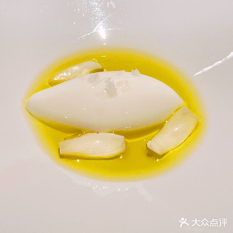 红色牛油果 广州新晋艺术法餐 很固执的钻研 只为呈现出最好的