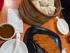 -莱莱小笼·乔艾