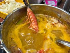 -四囍码头海鲜烧烤自助火锅(外滩南京东路悦荟广场店)